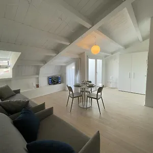 Appartamento Imhome - Abruzzi, Milano